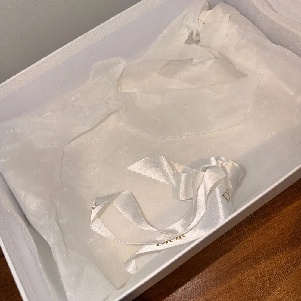 Dior Gift Box White Textured Gold Logo 12x8x4.5 Ribbon Tissue Paper Authentic